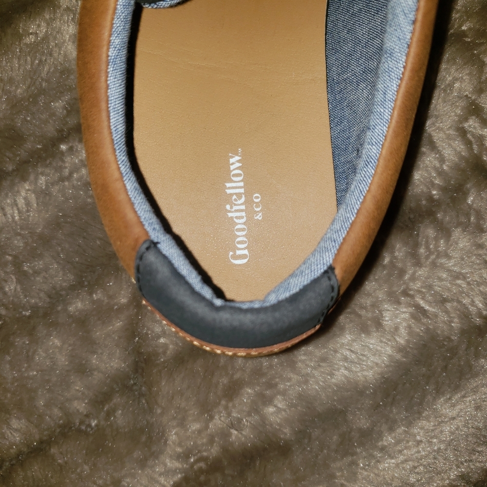 Footwear - Picture 3 of 3